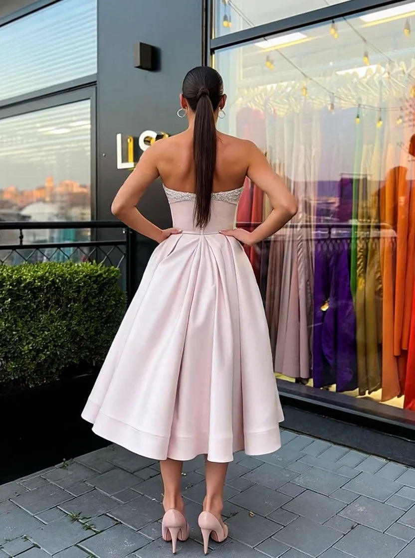 Elegant Sleeveless Evening Dress Short with Beading Prom Dress